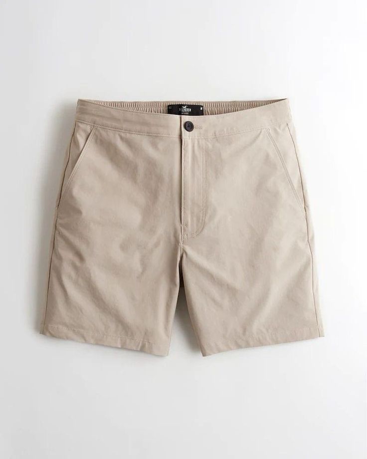 Bermudas & Shorts